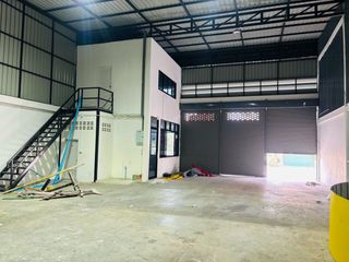Casa en venta de 2 habitaciones en Phra Samut Chedi, Samut Prakan