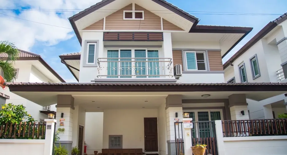 For sale and for rent 4 bedrooms house in Mueang Chiang Mai, Chiang Mai