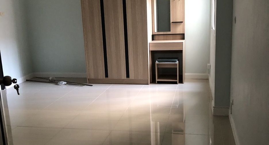 For sale and for rent 4 bedrooms house in Mueang Chiang Mai, Chiang Mai