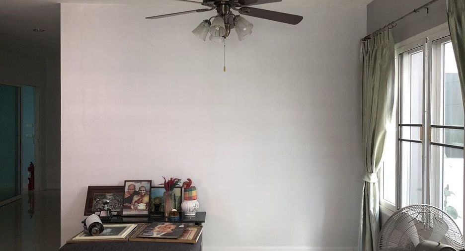 For sale and for rent 4 bedrooms house in Mueang Chiang Mai, Chiang Mai