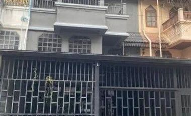 For rent 4 bedrooms townhouse in Mueang Chiang Mai, Chiang Mai