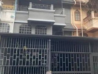 For Rent 4 Bedroom Townhouse In Mueang Chiang Mai