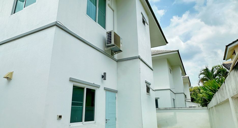 For sale and for rent 3 bedrooms villa in Mae Rim, Chiang Mai