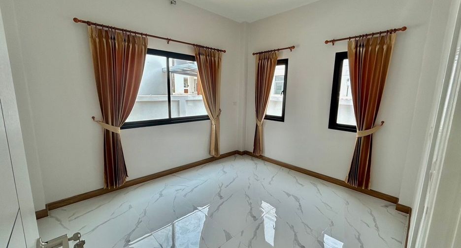 For sale and for rent 4 bedrooms house in Mueang Chiang Mai, Chiang Mai