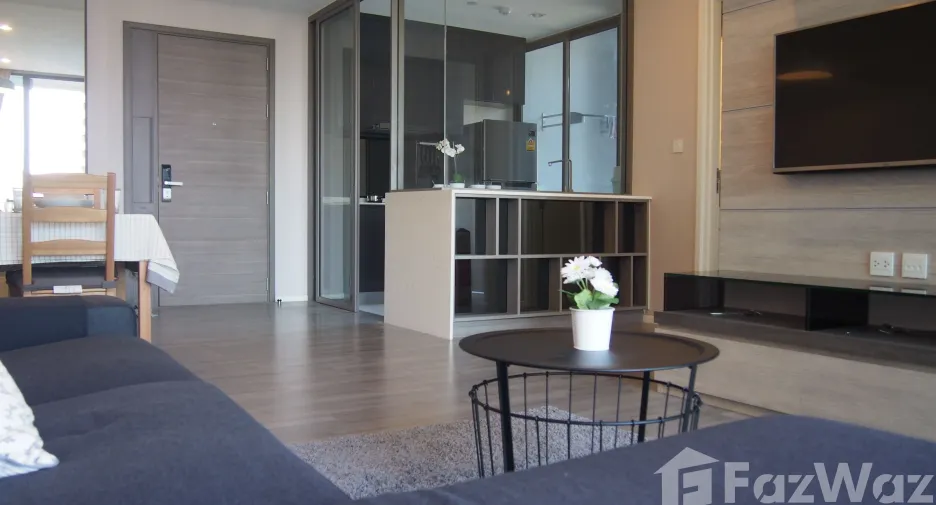 For sale そして for rent 2 ベッドルーム condo in Khlong Toei, Bangkok