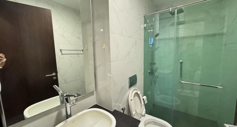 For sale and for rent 2 bedrooms condo in Mueang Chiang Mai, Chiang Mai