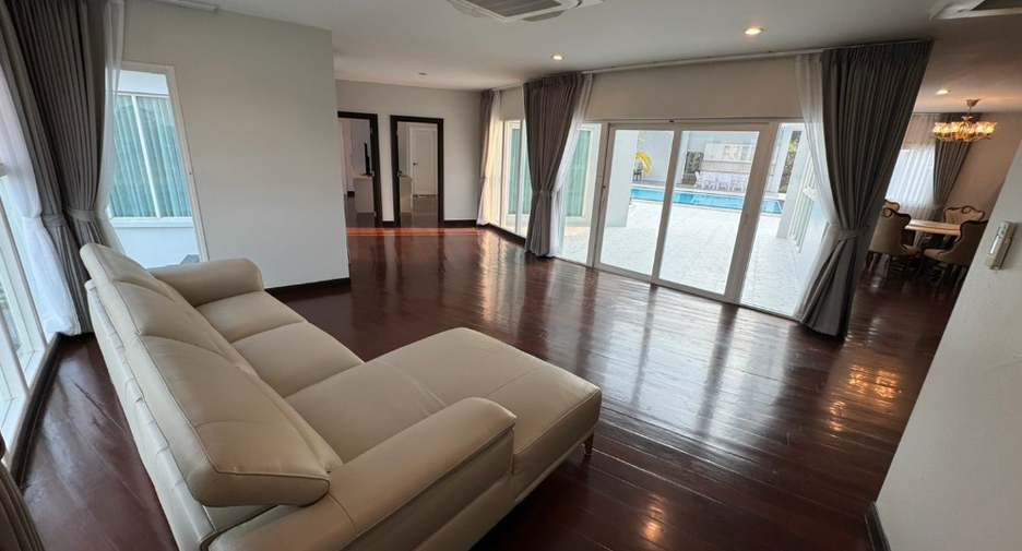 For sale and for rent 6 bedrooms house in Bang Lamung, Chonburi