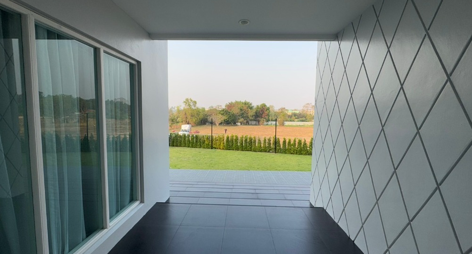 For sale and for rent 6 bedrooms house in Bang Lamung, Chonburi