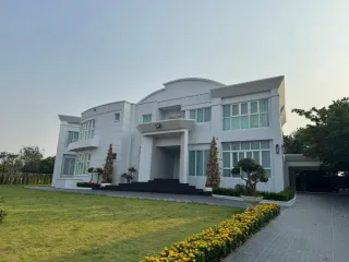 For sale そして for rent 6 ベッドルーム house in Bang Lamung, Chonburi