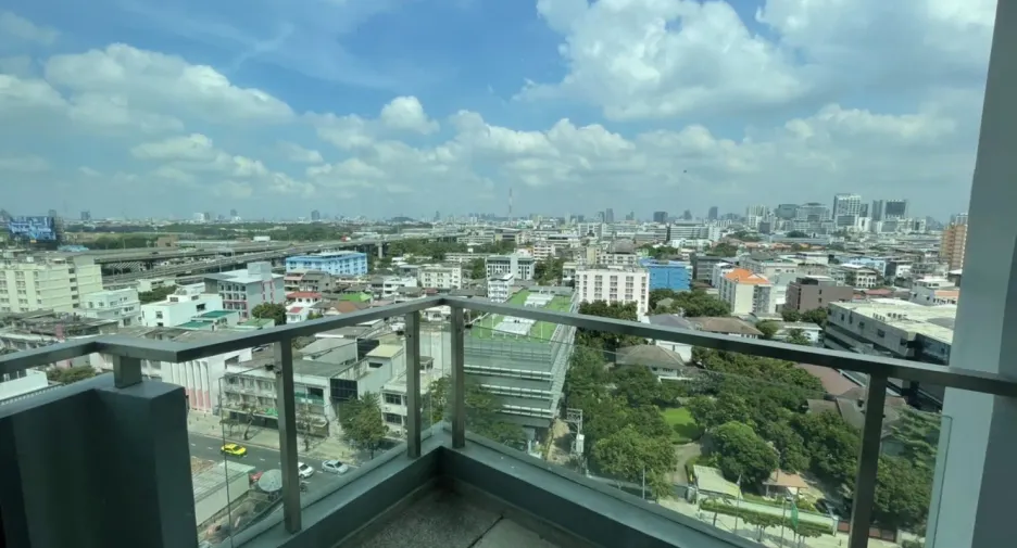 For sale and for rent 2 bedrooms condo in Ratchathewi, Bangkok