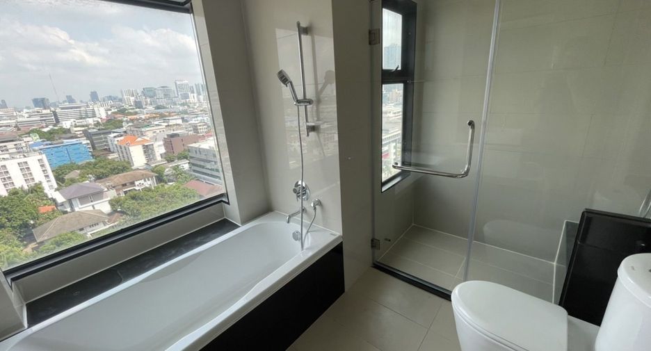 For sale and for rent 2 bedrooms condo in Ratchathewi, Bangkok