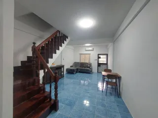Reihenhaus zur Miete mit 3 Zimmer in Bang Lamung, Chonburi