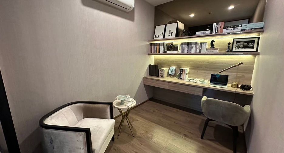 For sale 34 bedrooms hotel in Bang Rak, Bangkok