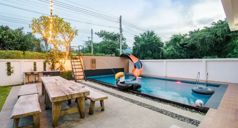 For rent 5 bedrooms villa in Hua Hin, Prachuap Khiri Khan