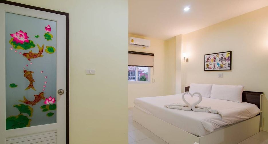 For rent 5 bedrooms villa in Hua Hin, Prachuap Khiri Khan