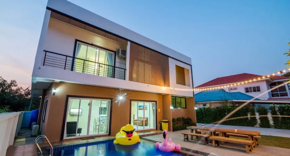 For rent 5 bedrooms villa in Hua Hin, Prachuap Khiri Khan