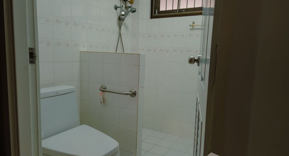 For sale 2 bedrooms house in Doi Saket, Chiang Mai