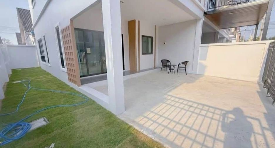 For rent 3 bedrooms house in Bang Lamung, Chonburi