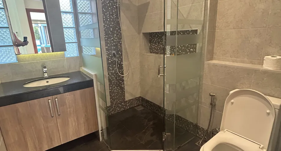 Villa zum Kauf und zur Miete mit 3 Zimmer in Hua Hin, Prachuap Khiri Khan