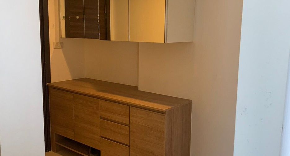 For sale 2 bedrooms condo in Phra Khanong, Bangkok
