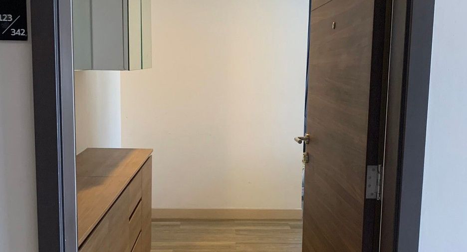For sale 2 bedrooms condo in Phra Khanong, Bangkok
