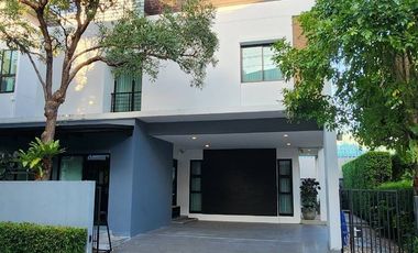 For sale 4 bedrooms house in Prawet, Bangkok
