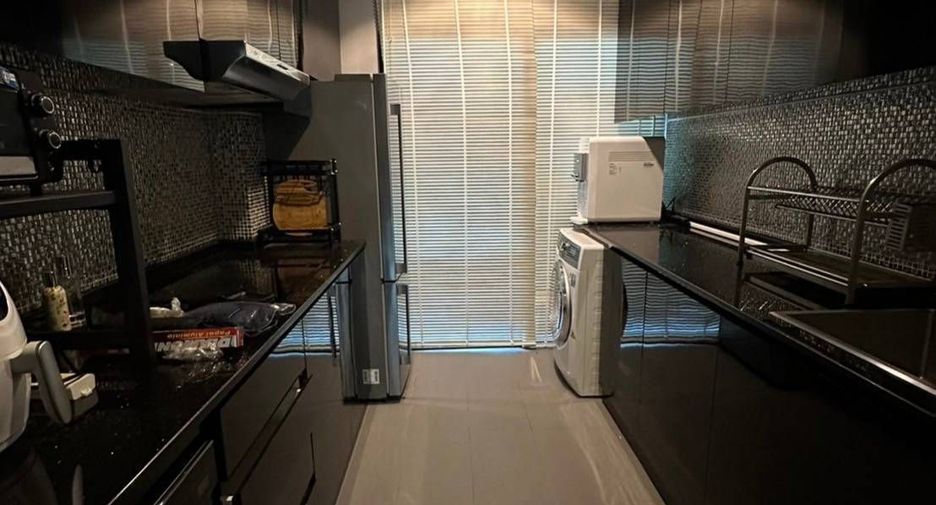 For sale 4 bedrooms house in Prawet, Bangkok