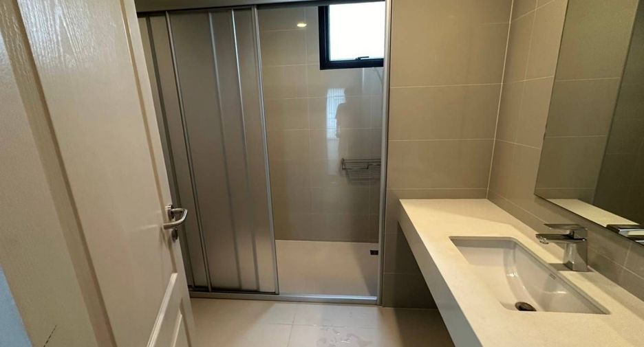 For sale 4 bedrooms house in Prawet, Bangkok