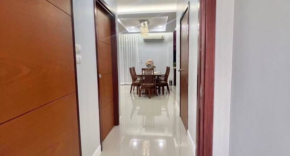 For sale and for rent 5 bedrooms house in Doi Saket, Chiang Mai