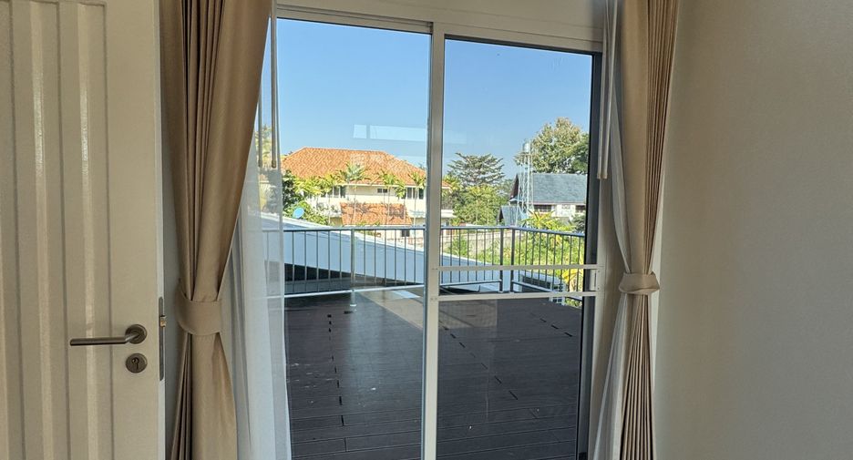 Villa zur Miete mit 6 Zimmer in Hang Dong, Chiang Mai