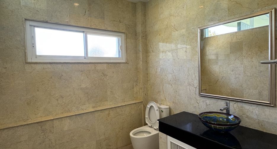 Villa zur Miete mit 6 Zimmer in Hang Dong, Chiang Mai