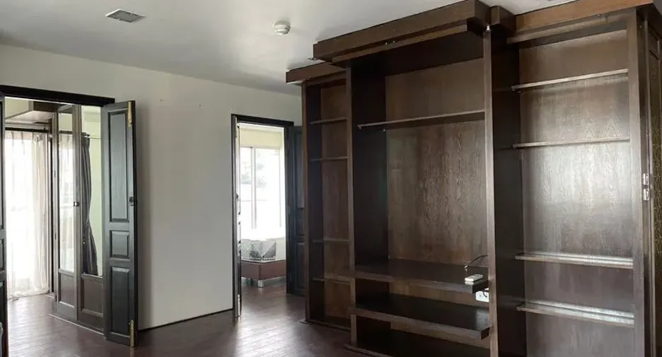 Продажа и аренда 3 спальни кондо в Сатхон, Бангкок