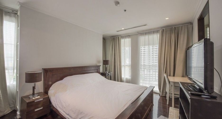 For sale 2 bedrooms condo in Watthana, Bangkok
