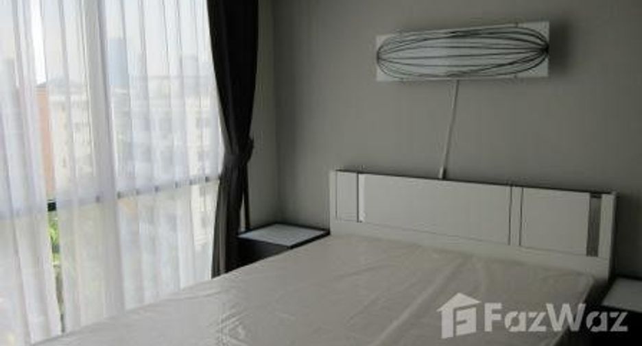 For sale 1 bed condo in Khlong Toei, Bangkok
