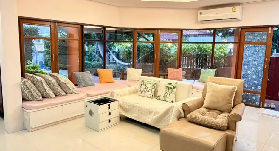 For sale and for rent 3 bedrooms villa in Hua Hin, Prachuap Khiri Khan