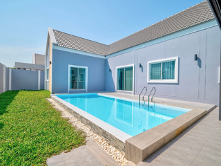 Villa zum Kauf mit 4 Zimmer in Bang Lamung, Chonburi