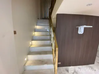 出售 和 出租 4 卧室 商业空间 在 Khlong Toei, 曼谷