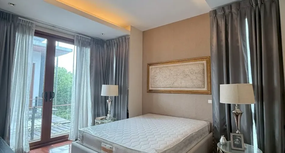 Villa en venta de 4 habitaciones en Mueang Chiang Mai, Chiang Mai