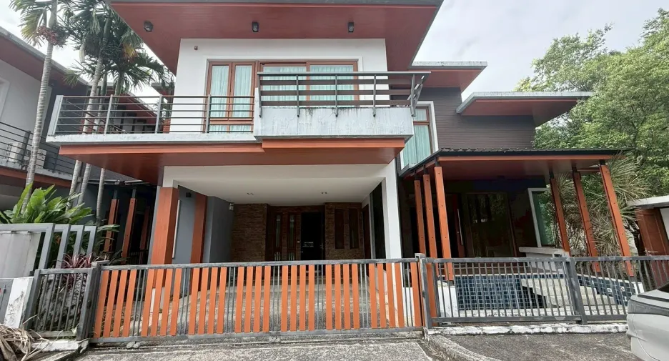 Villa en venta de 4 habitaciones en Mueang Chiang Mai, Chiang Mai