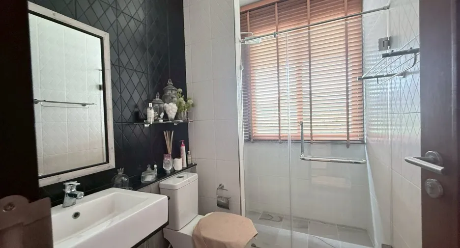 Villa en venta de 4 habitaciones en Mueang Chiang Mai, Chiang Mai