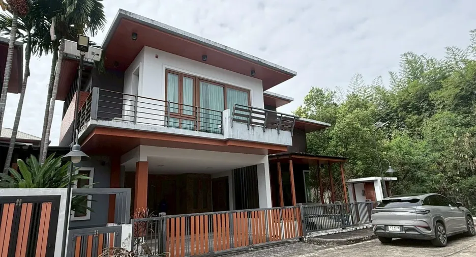 Villa en venta de 4 habitaciones en Mueang Chiang Mai, Chiang Mai