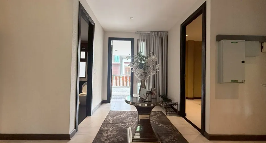 Villa en venta de 4 habitaciones en Mueang Chiang Mai, Chiang Mai