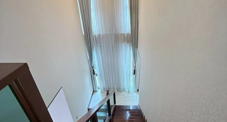 Villa en venta de 4 habitaciones en Mueang Chiang Mai, Chiang Mai