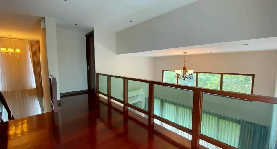 Villa en venta de 4 habitaciones en Mueang Chiang Mai, Chiang Mai