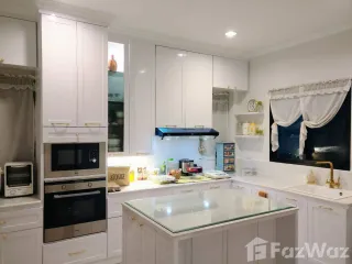 Haus zum Kauf mit 5 Zimmer in Khlong Sam Wa, Bangkok