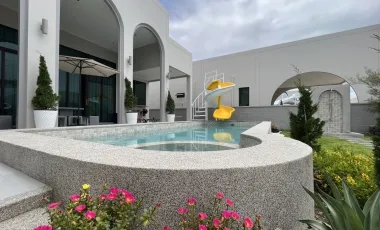 For rent 3 bedrooms villa in Cha Am, Phetchaburi