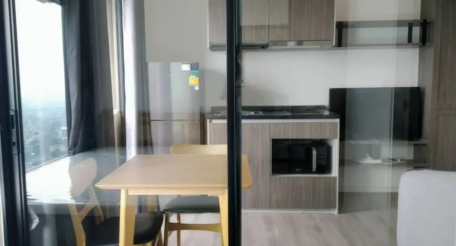For rent 1 bed condo in Mueang Samut Prakan, Samut Prakan