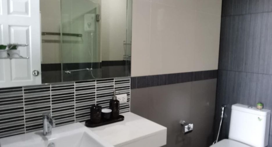 For sale 1 bed condo in Bang Kapi, Bangkok