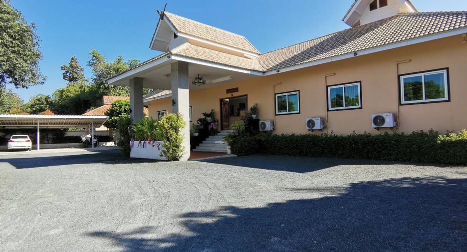 For sale 13 ベッドルーム hotel in San Sai, Chiang Mai