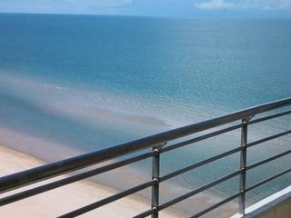 Condo en venta y en alquiler de 2 habitaciones en Cha Am, Phetchaburi